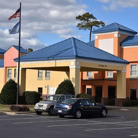 Surestay Plus Hotel Tarboro Room photo