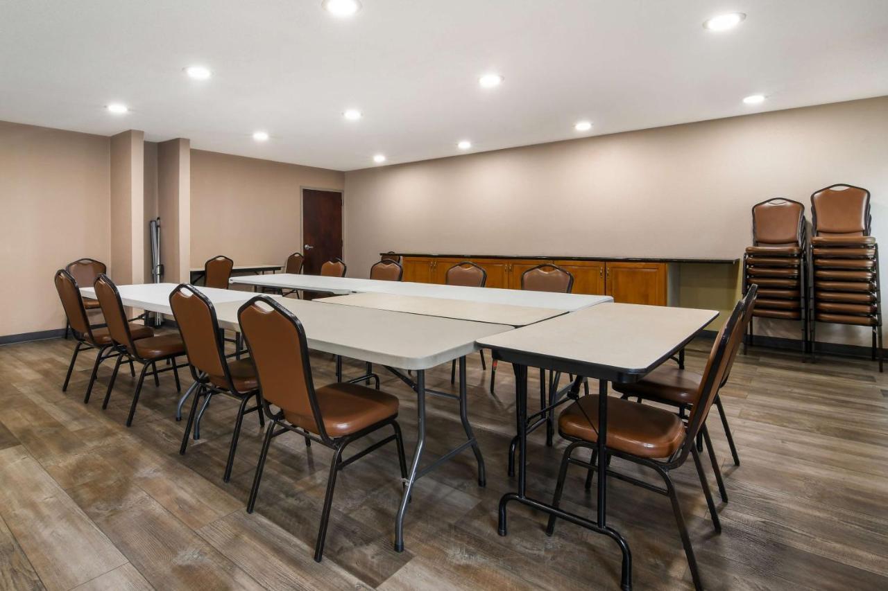 Surestay Plus Hotel Tarboro Exterior photo