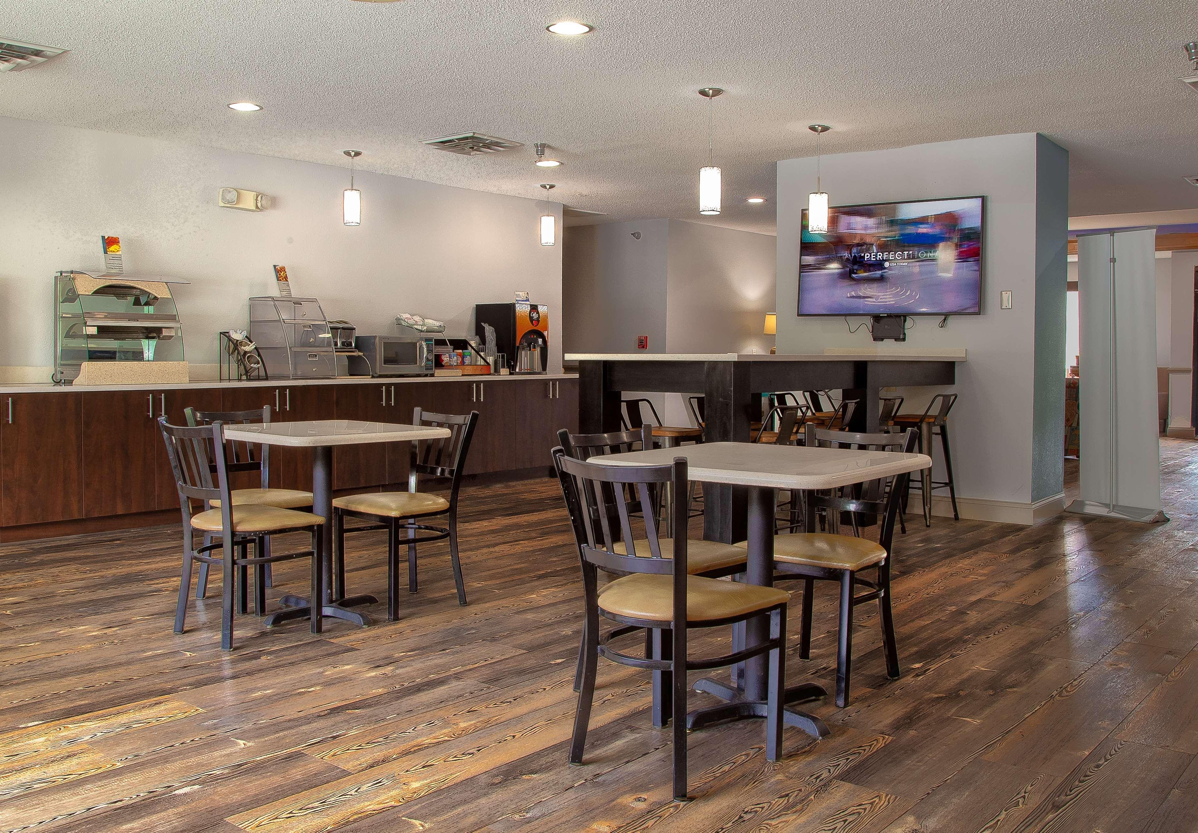 Surestay Plus Hotel Tarboro Exterior photo