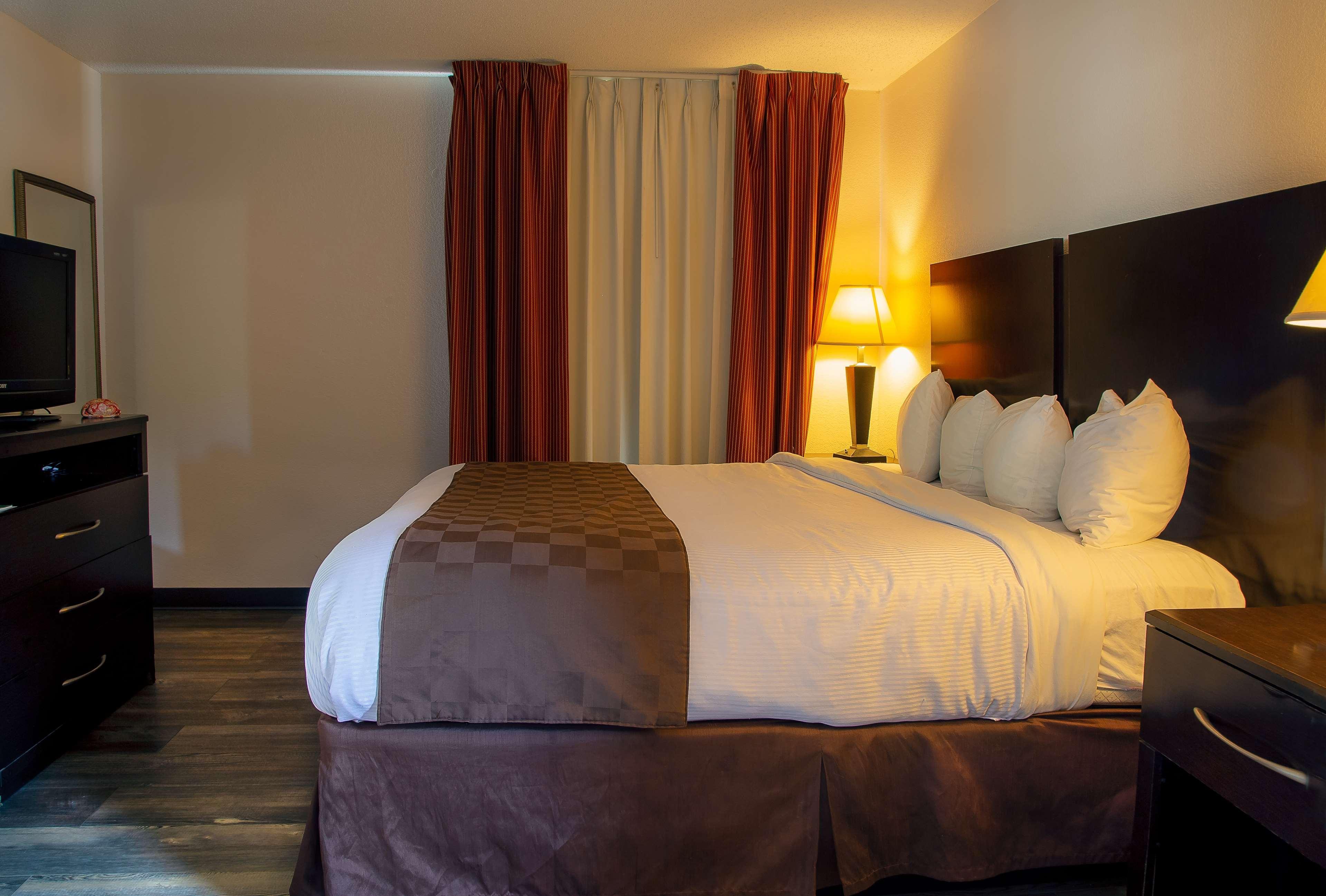 Surestay Plus Hotel Tarboro Exterior photo