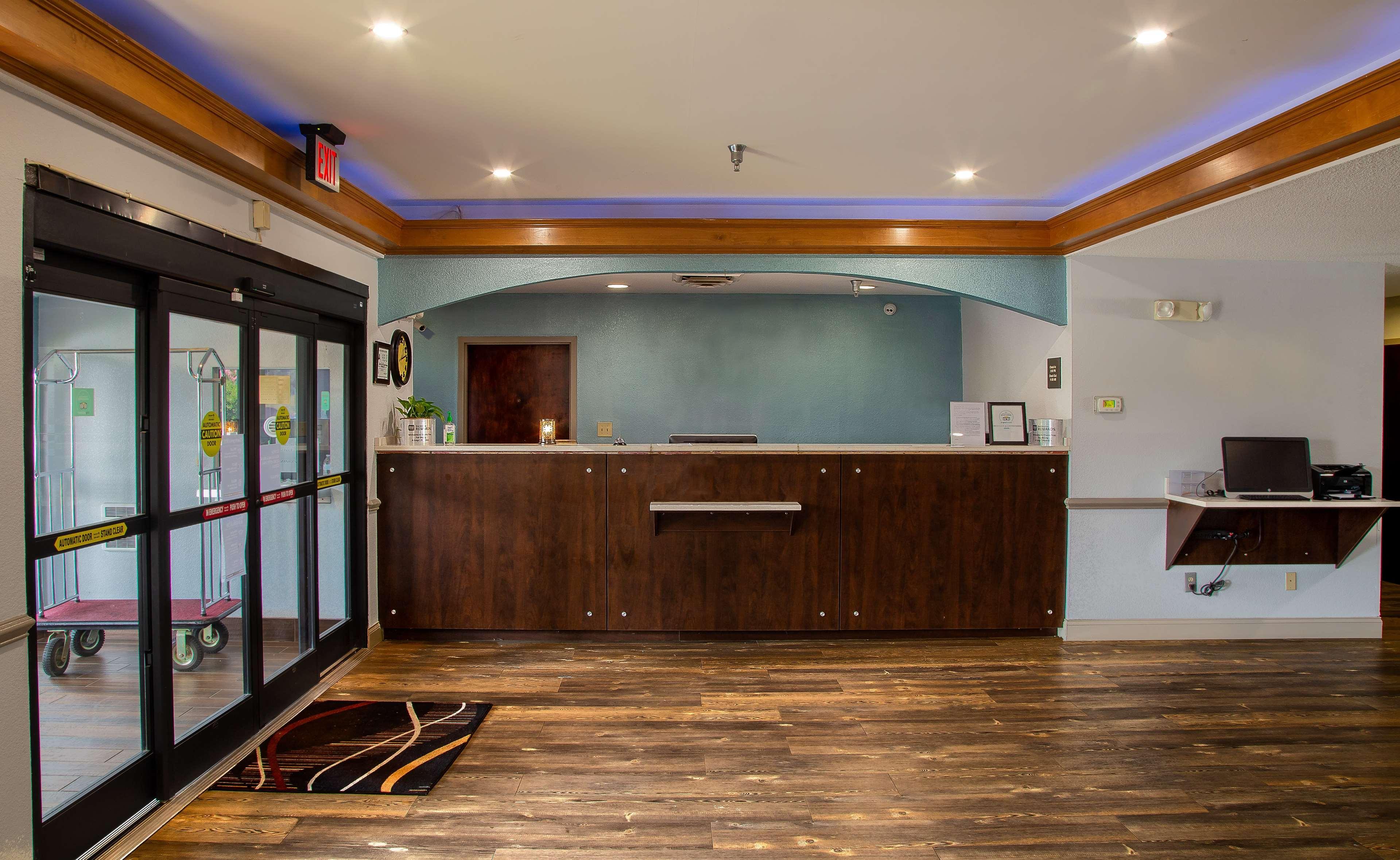 Surestay Plus Hotel Tarboro Exterior photo