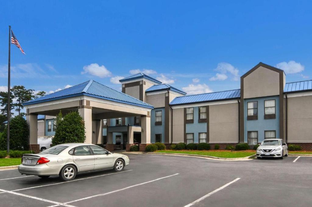 Surestay Plus Hotel Tarboro Exterior photo