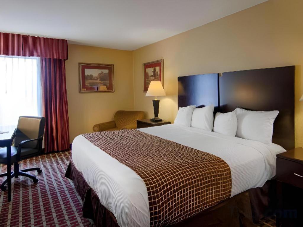 Surestay Plus Hotel Tarboro Exterior photo